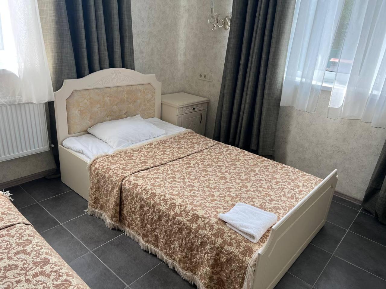 Borovik Hotel Novosilki Ngoại thất bức ảnh