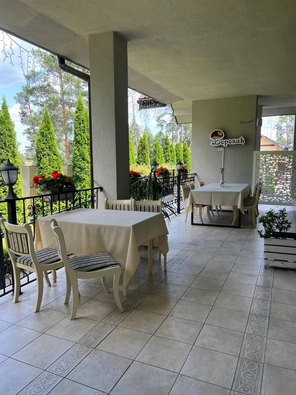 Borovik Hotel Novosilki Ngoại thất bức ảnh