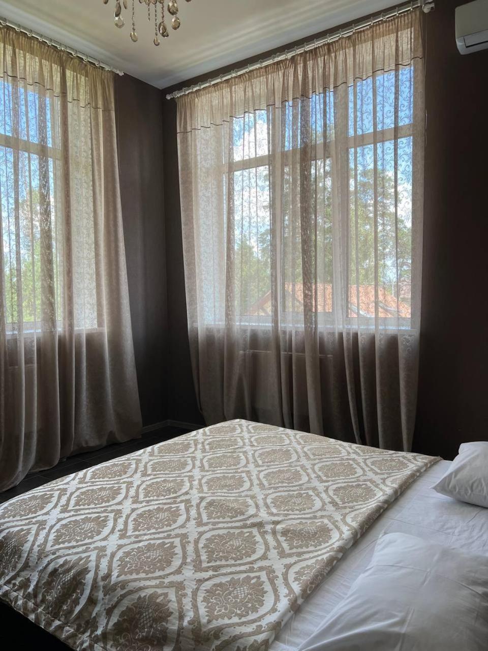 Borovik Hotel Novosilki Ngoại thất bức ảnh